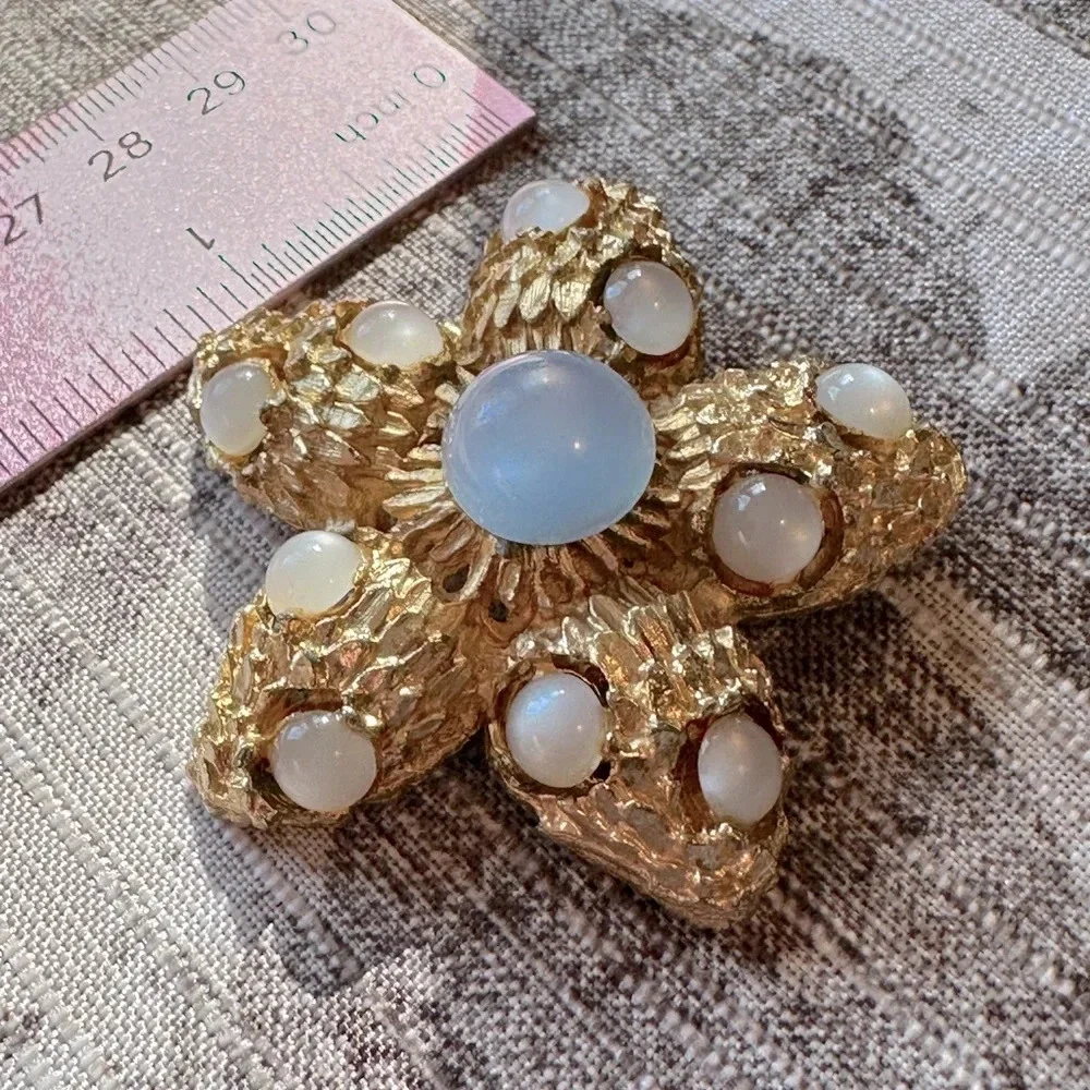 Vintage RARE Moonstone Gold Tone Star Starfish Brooch Collectable Moon Stone - Picture 5 of 7